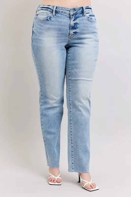 Jeans Judy Blue Full Size Mid Rise Light Wash Dad Jeans Plus Size - LaTezza Online Shop