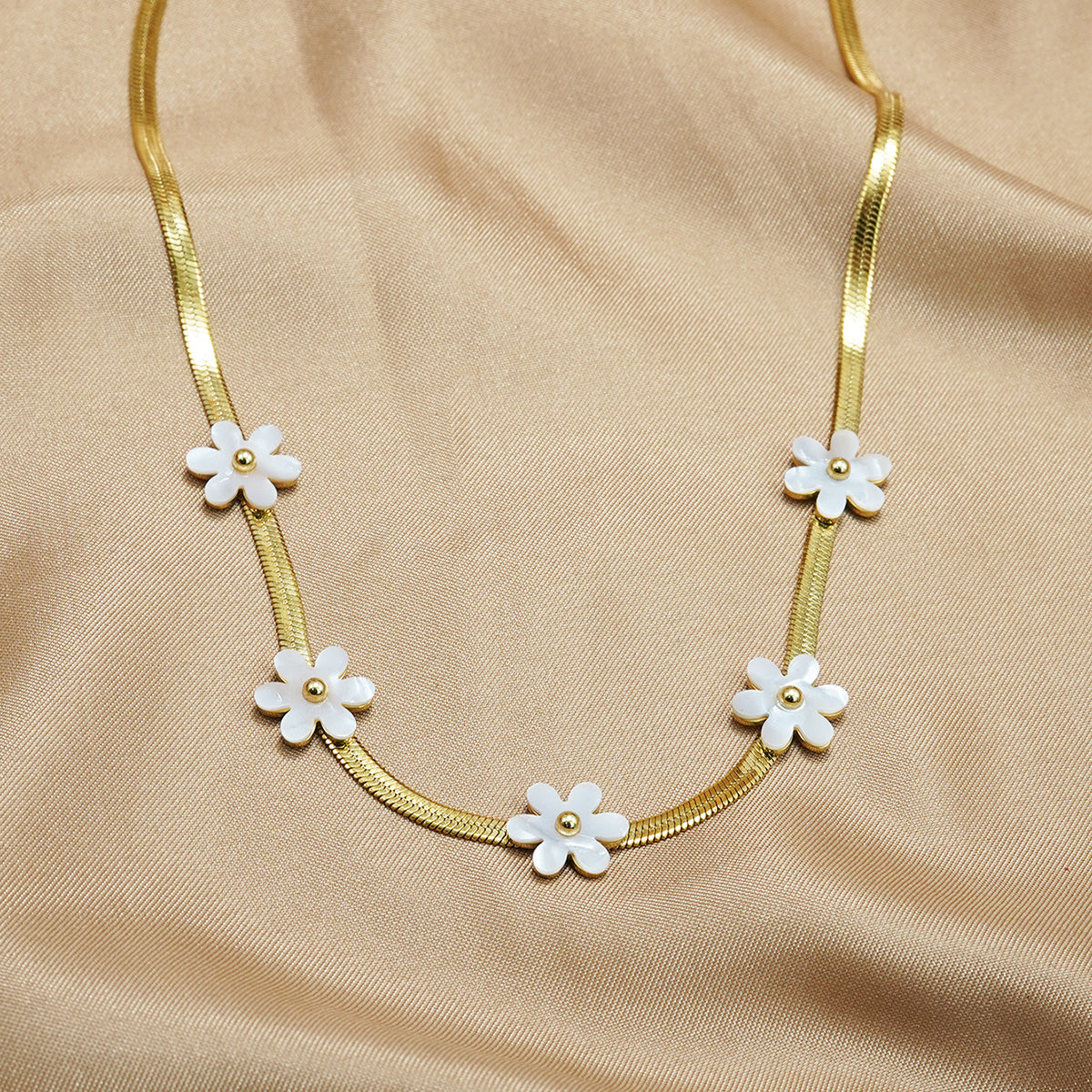 18K Gold Plated Bohemian Floral Necklace Stainless Steel With White Blossom Charms