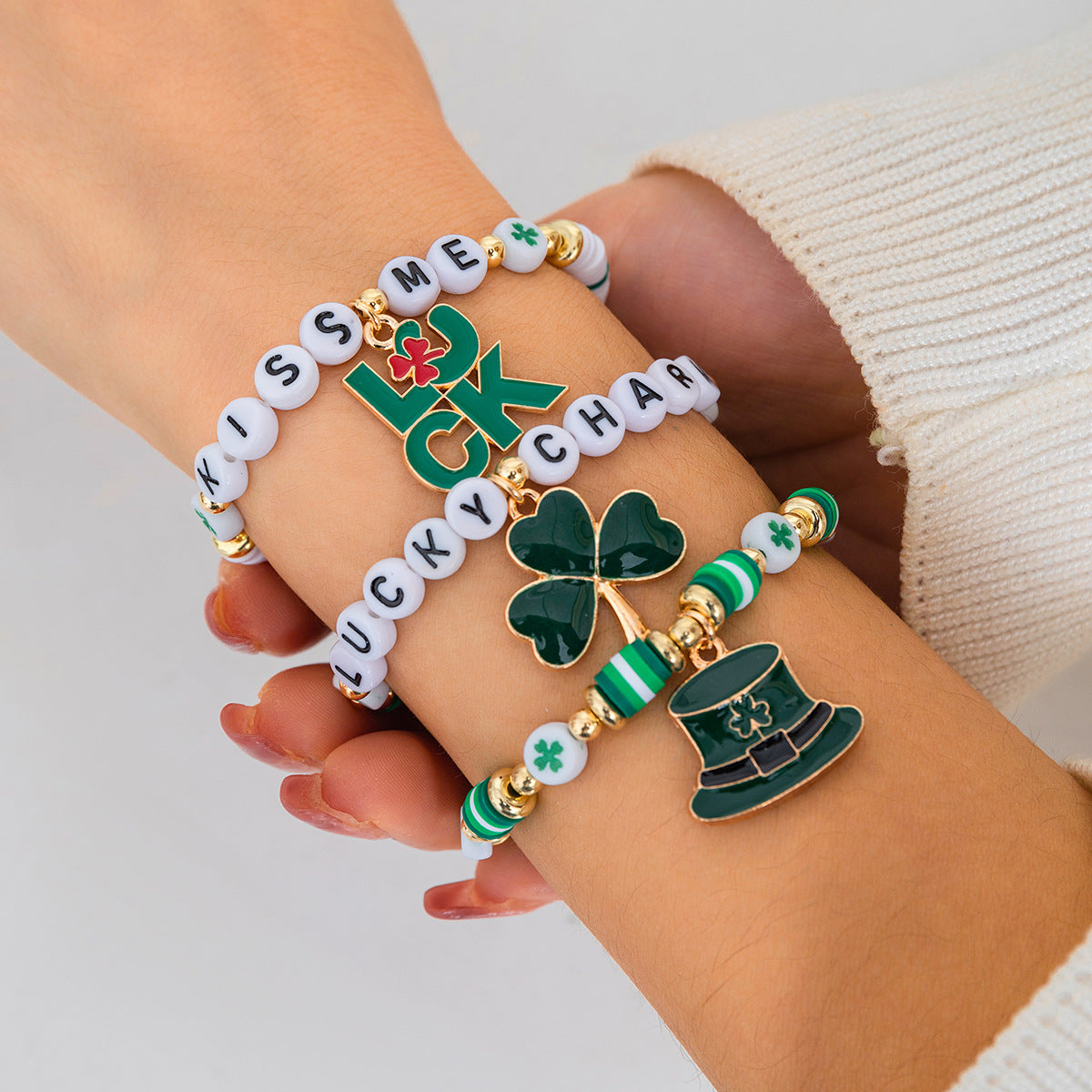 Clover Letter Bracelet, Simple Green Bead Bracelet, Beer Festival Jewelry - LaTezza Online Shop