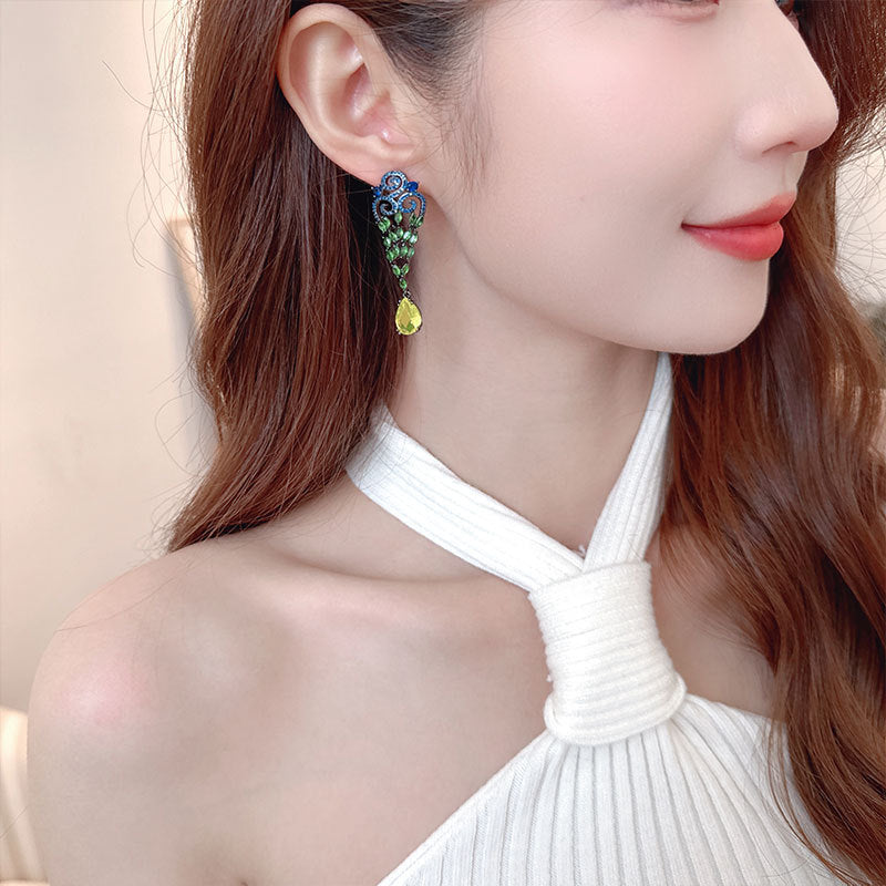 Fashionable earrings with a light luxury and high-end feel, long green water droplet tassel earrings for women - LaTezza Online Shop