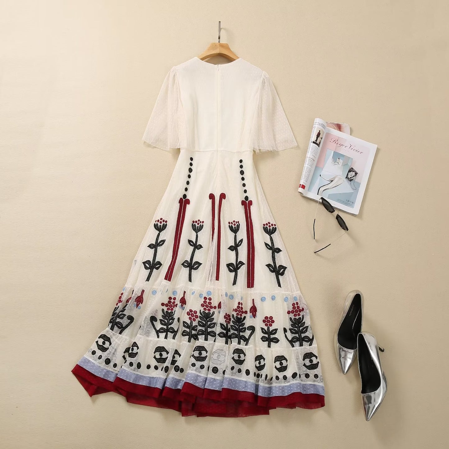 Women's Round Neck Retro Mesh Stitching Embroidery Embroidered Dress Short Sleeve Temperament Slim Midi Skirt - LaTezza Online Shop