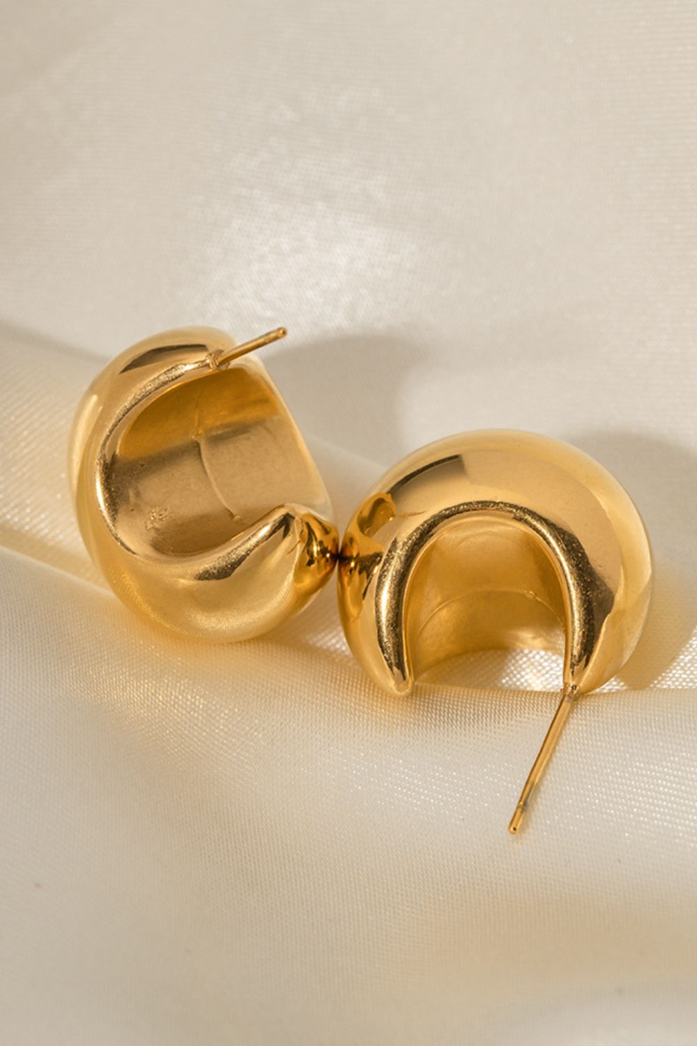 Stainless Steel C-Hoop Earrings - LaTezza Online Shop