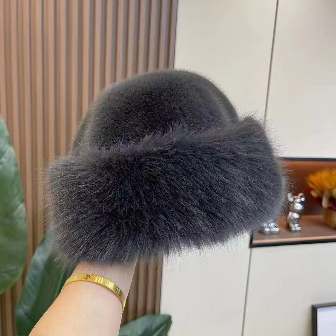 Mongolian hat with thickened insulation, faux fur fashion basin hat, faux mink fur women - LaTezza Online Shop