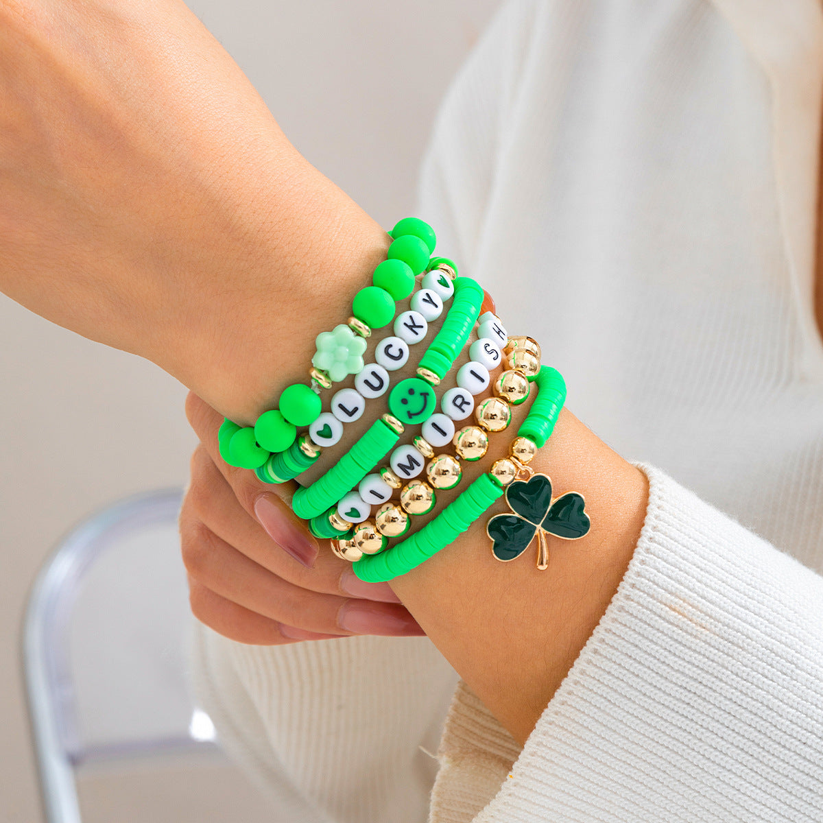 Clover Letter Bracelet, Simple Green Bead Bracelet, Beer Festival Jewelry - LaTezza Online Shop