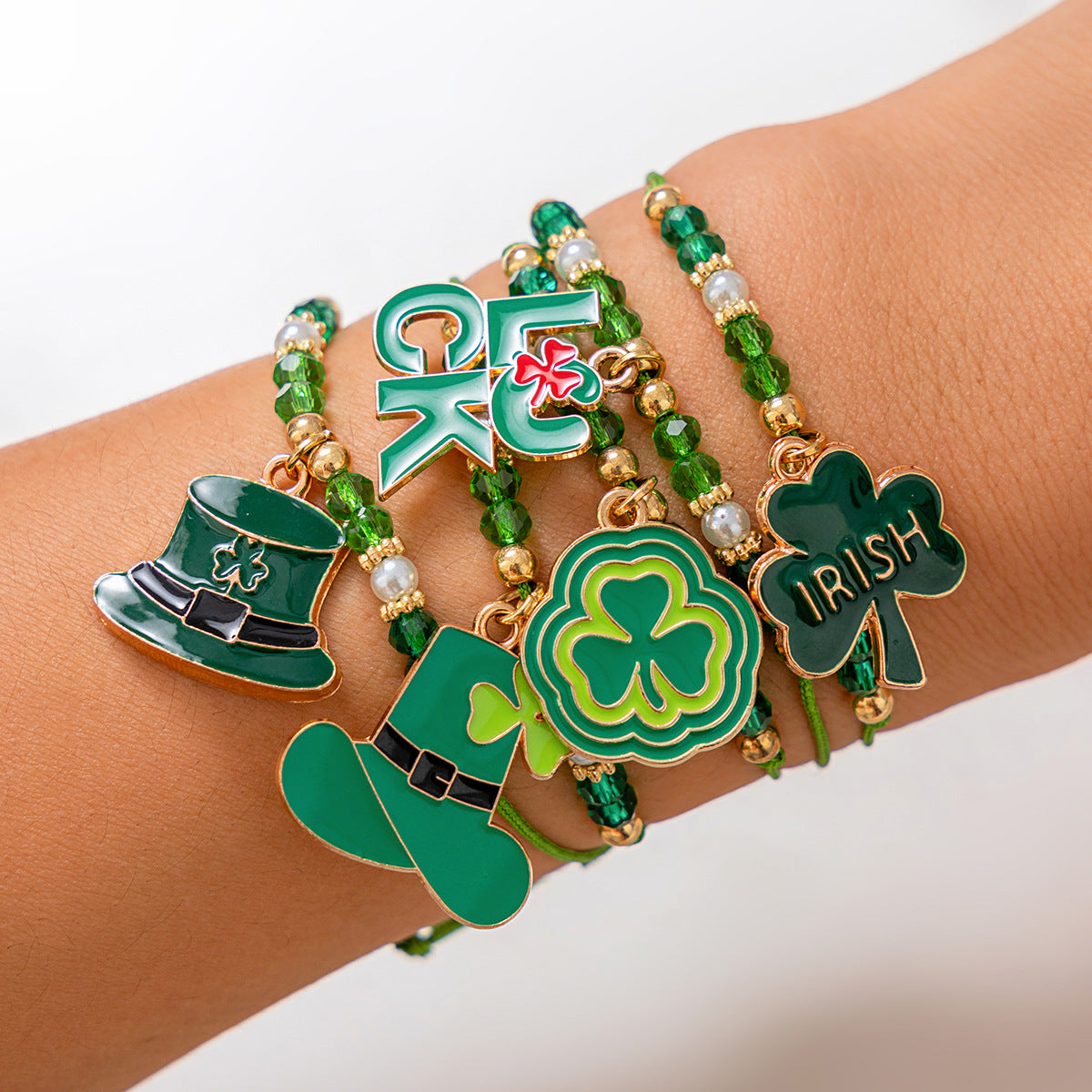 Clover Letter Bracelet, Simple Green Bead Bracelet, Beer Festival Jewelry - LaTezza Online Shop