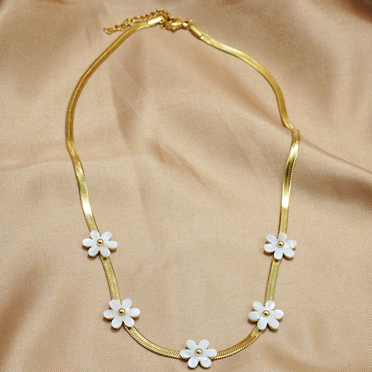 18K Gold Plated Bohemian Floral Necklace Stainless Steel With White Blossom Charms