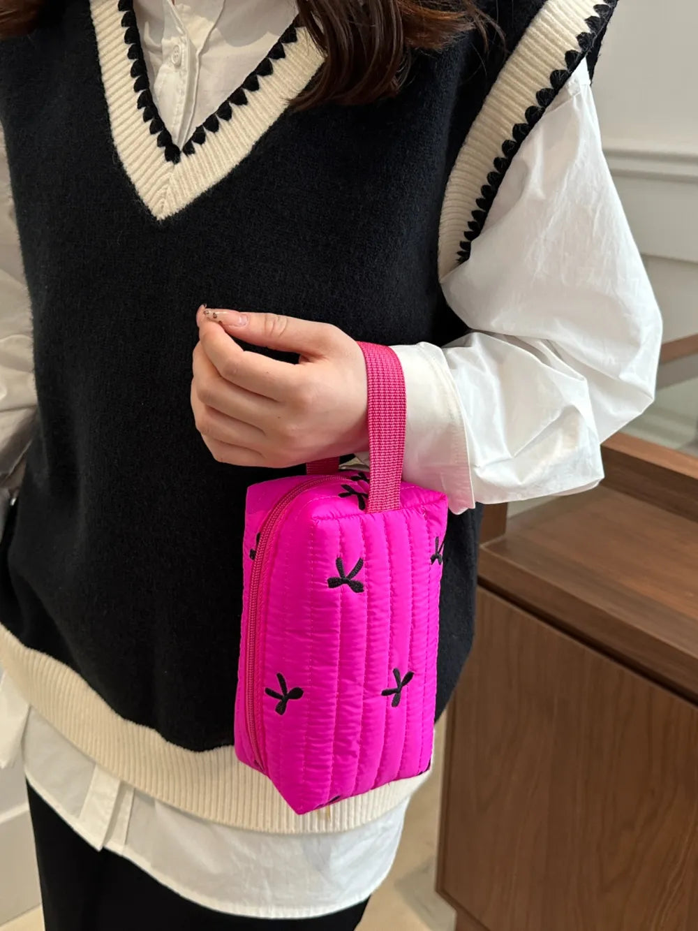 Texture Contrast Bow Wristlet - LaTezza Online Shop