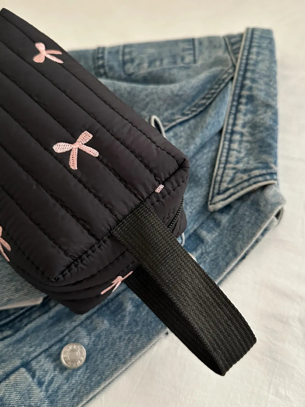 Texture Contrast Bow Wristlet - LaTezza Online Shop