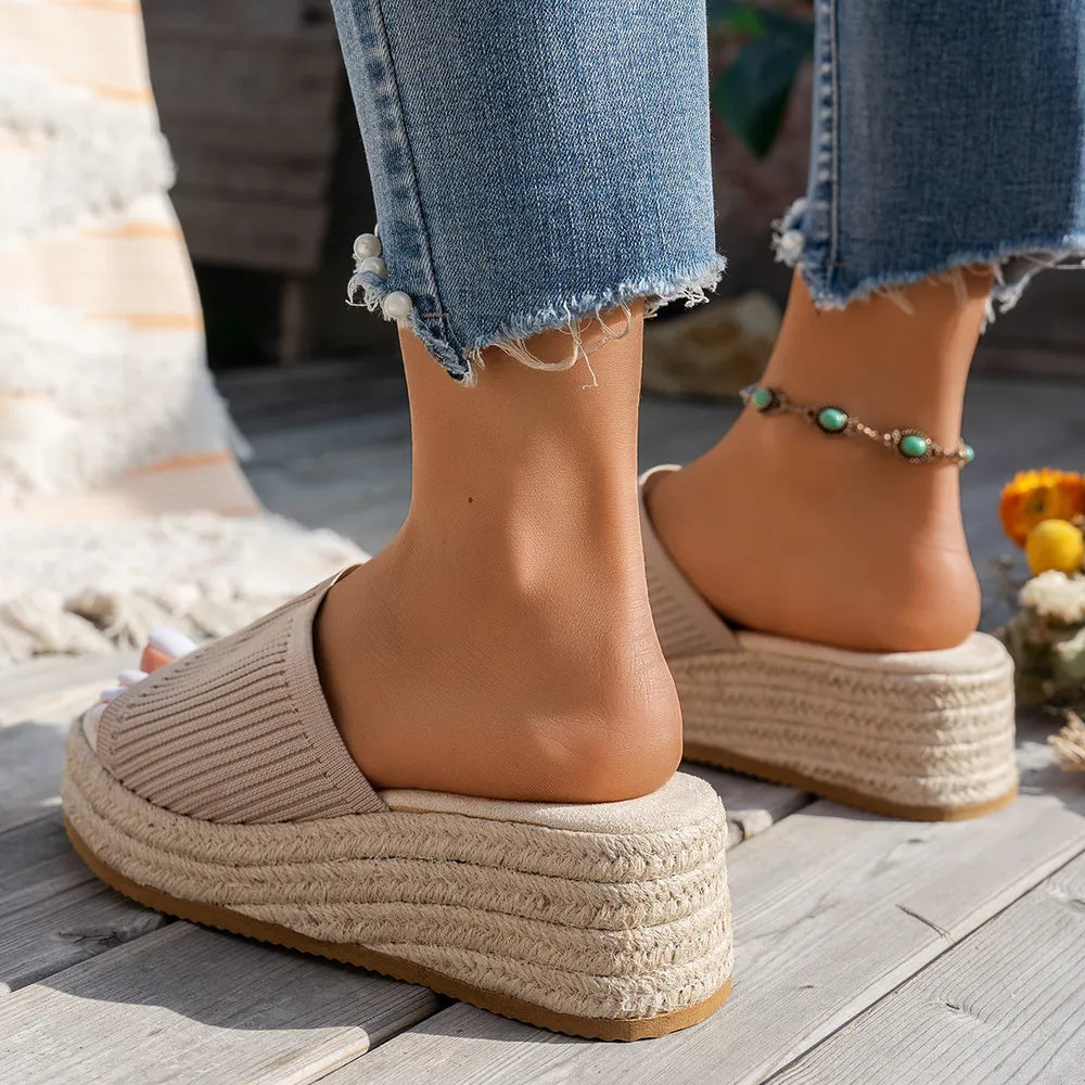 Straw woven sandals for women wearing fashionable fish mouth one-piece slippers for women - LaTezza Online Shop
