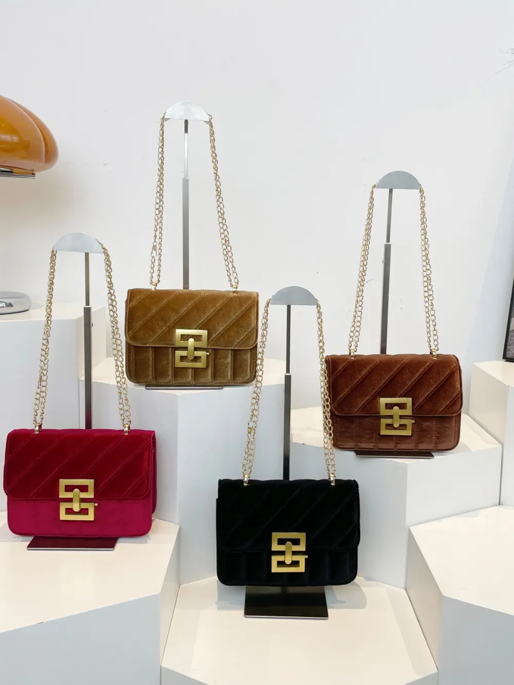 Solid Color Chain Shoulder Bag - LaTezza Online Shop