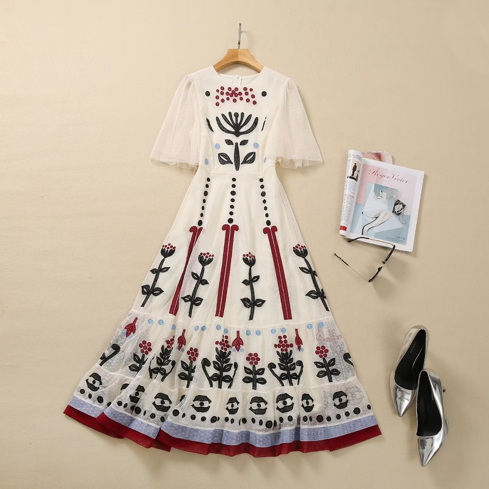 Women's Round Neck Retro Mesh Stitching Embroidery Embroidered Dress Short Sleeve Temperament Slim Midi Skirt - LaTezza Online Shop
