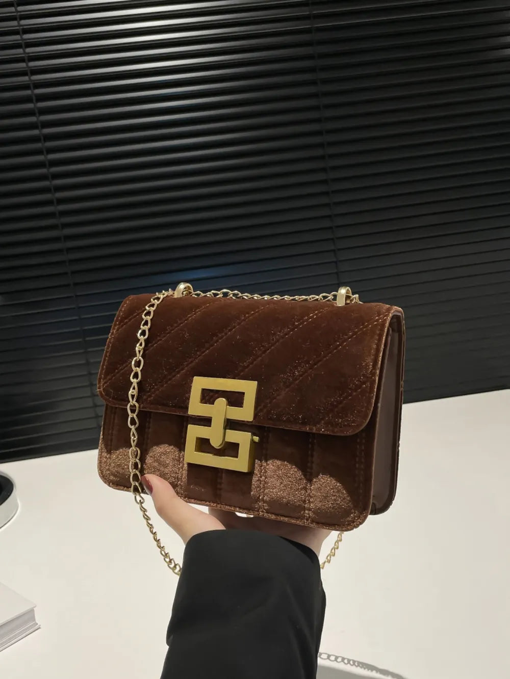 Solid Color Chain Shoulder Bag - LaTezza Online Shop