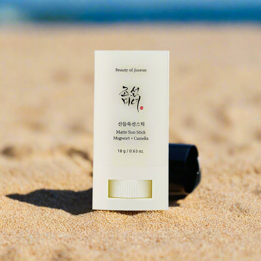 [Beauty of Joseon] Matte sun stick : Mugwort + Camelia 18g (SPF50+ PA++++) - LaTezza Online Shop