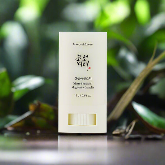 [Beauty of Joseon] Matte sun stick : Mugwort + Camelia 18g (SPF50+ PA++++) - LaTezza Online Shop