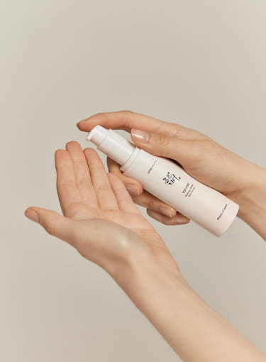 [Beauty of Joseon] Ginseng Moist Sun Serum 50ml (SPF50+ PA++++) - LaTezza Online Shop